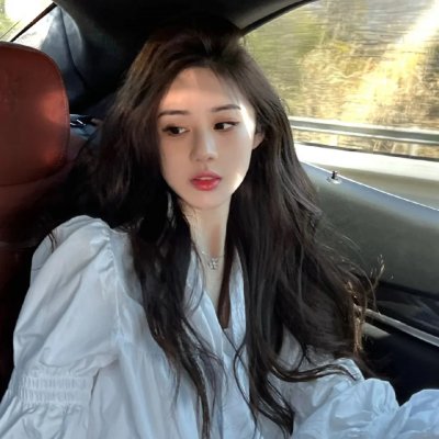 红色尾翼