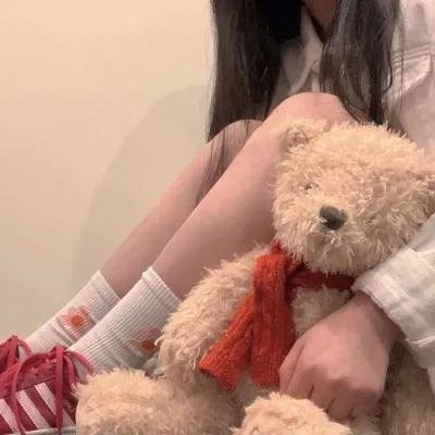 玛丽的白色连衣裙